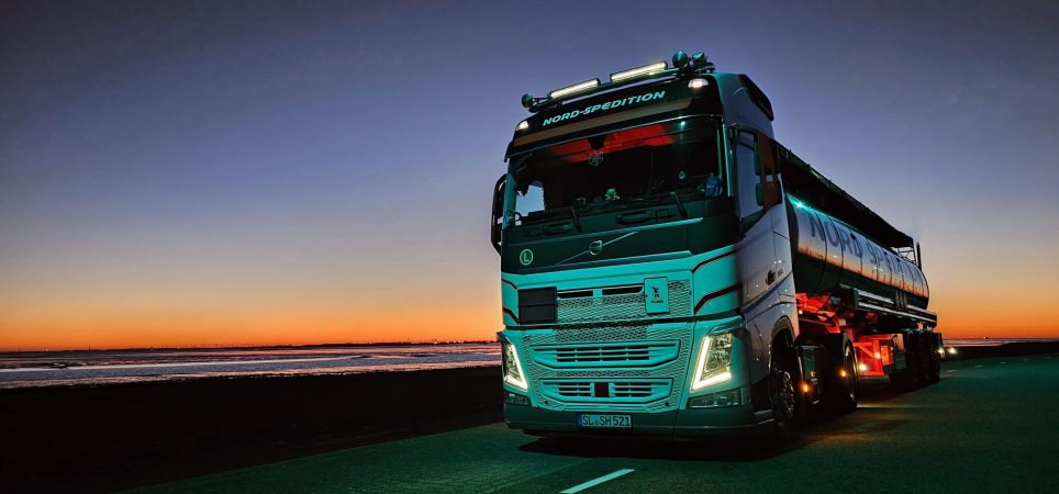 aus Monat März 23 - Adam Zalewski